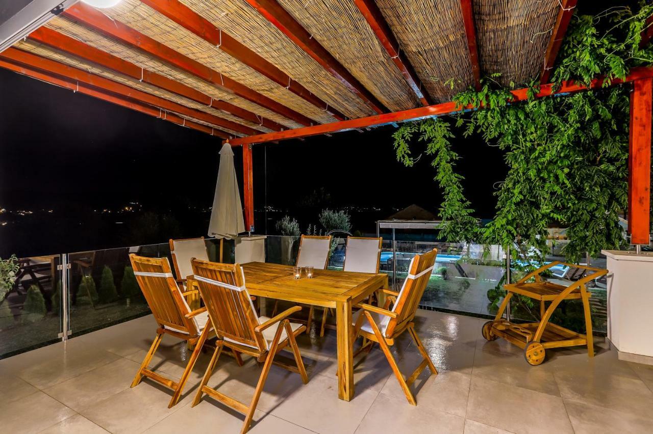 Luxury Villa Nadalina-Dicmo Dugopolje Εξωτερικό φωτογραφία