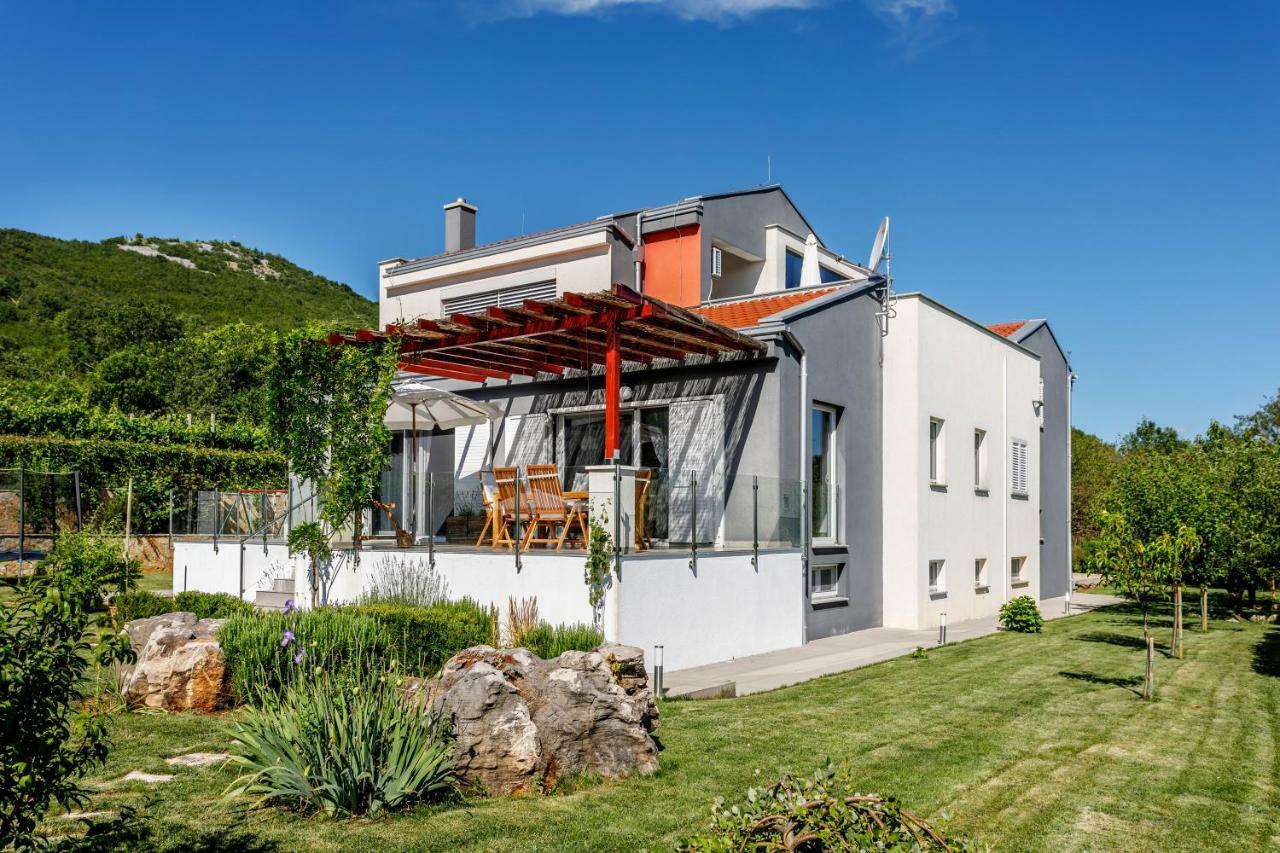 Luxury Villa Nadalina-Dicmo Dugopolje Εξωτερικό φωτογραφία