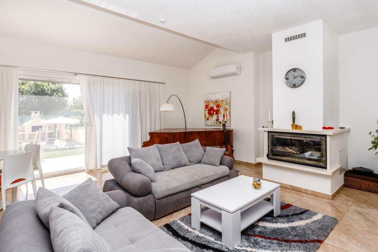 Luxury Villa Nadalina-Dicmo Dugopolje Εξωτερικό φωτογραφία