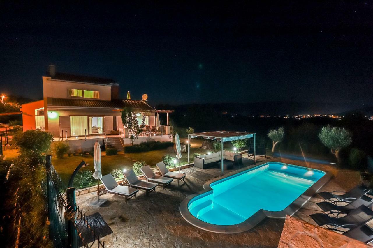 Luxury Villa Nadalina-Dicmo Dugopolje Εξωτερικό φωτογραφία
