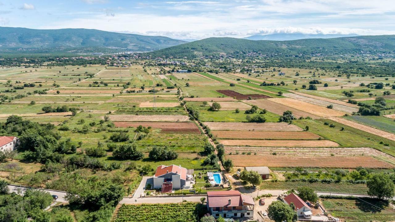 Luxury Villa Nadalina-Dicmo Dugopolje Εξωτερικό φωτογραφία