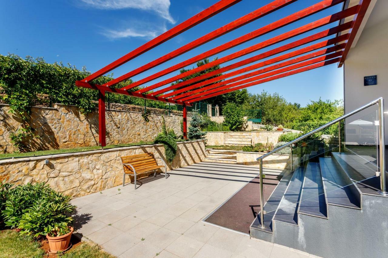 Luxury Villa Nadalina-Dicmo Dugopolje Εξωτερικό φωτογραφία
