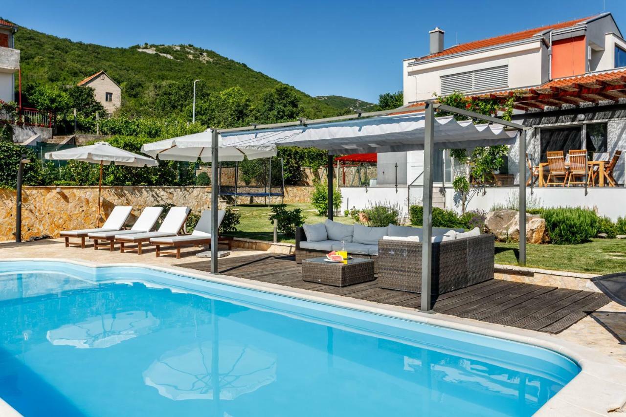 Luxury Villa Nadalina-Dicmo Dugopolje Εξωτερικό φωτογραφία